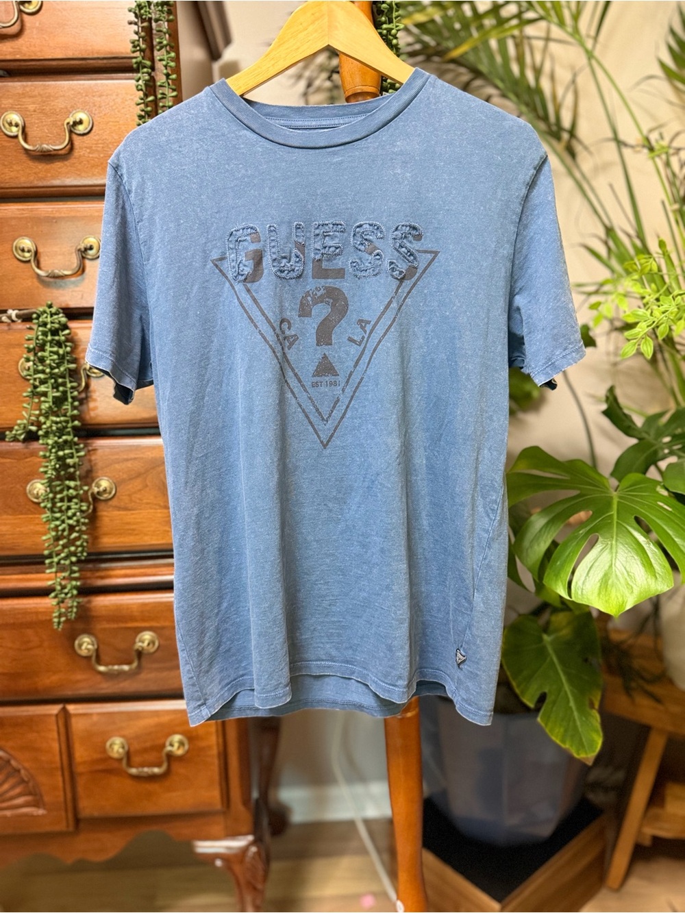 Guess Men's Washed Effect Blue Embroidered Logo Tee- M - Picture 1 of 7
